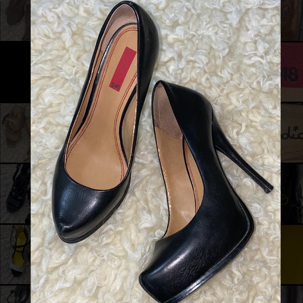 Saks 5/48 Black High Heels